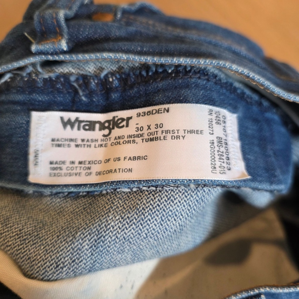Wrangler 936DEN Cowboy Cut Slim Fit Jeans Mens 30x30 Dark Wash Indigo Denim - Picture 2 of 9